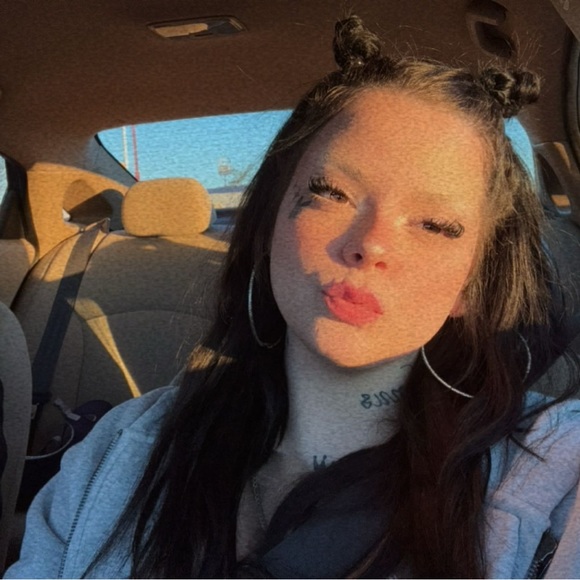 Meet your Posher, Stella - Picture 1 of 1